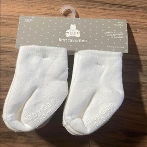 NEW Gap Baby socks size 0-3months